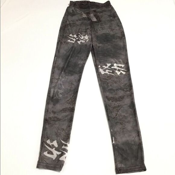 PRETTYLITTLETHING Grey Oriental Mesh High Waisted Leggings - Picture 3 of 6